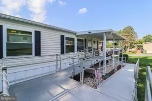 123 White Tail Ln, Windsor, PA 17366 - Photo 7