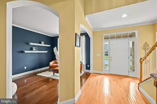 2146 Bernays Dr, York, PA 17404 - Photo 7
