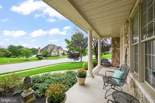 2146 Bernays Dr, York, PA 17404 - Photo 5