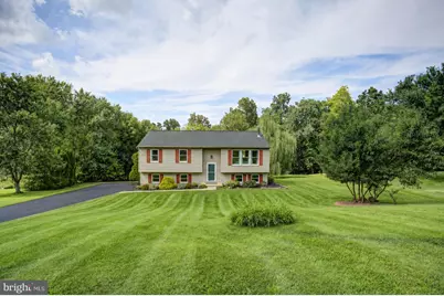 155 N Griffiths Lane, Manchester, PA 17345 - Photo 1