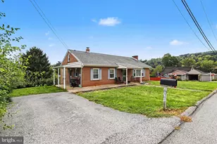 305 Glenvue Rd, Glen Rock, PA 17327 - Photo 1