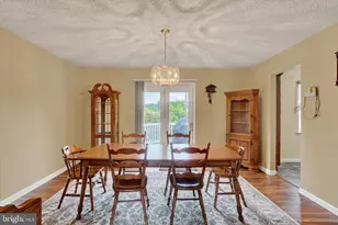2829 Glen Hollow Dr, York, PA 17406 - Photo 5