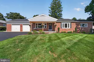 307 Hillcrest Rd, York, PA 17403 - Photo 3