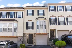 2710 Equestrian Dr, York, PA 17402 - Photo 1
