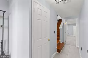 2710 Equestrian Dr, York, PA 17402 - Photo 7