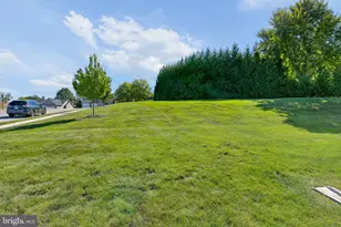 61 Huntmaster Dr, Hanover, PA 17331 - Photo 5