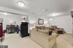 8711 Fairway Ct, Seven Valleys, PA 17360 - Photo 35