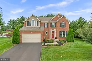 8711 Fairway Ct, Seven Valleys, PA 17360 - Photo 1