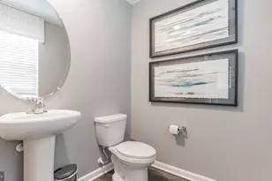 180 Grantway, York, PA 17404 - Photo 7