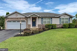 10 Wargo Ln, Dillsburg, PA 17019 - Photo 1
