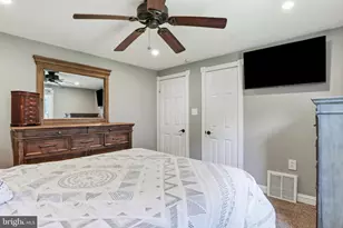 986 2nd St, Mount Wolf, PA 17347 - Photo 15