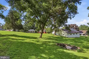 986 2nd St, Mount Wolf, PA 17347 - Photo 47