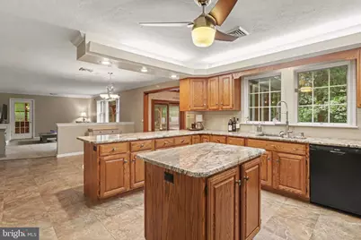 332 Laurel Drive, York, PA 17406 - Photo 7