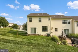 2136 Maple Crest Blvd, York, PA 17406 - Photo 17