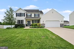 312 Braddock Dr, Etters, PA 17319 - Photo 1