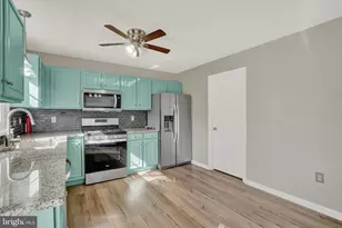 2730 Woodmont Dr, York, PA 17404 - Photo 9