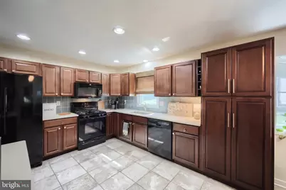 77 Westview Mnr #77, York, PA 17408 - Photo 9