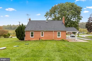 4088 Manchester St, Glen Rock, PA 17327 - Photo 5