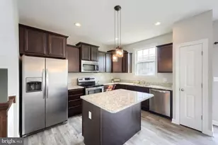 522 Charles Ave, Hanover, PA 17331 - Photo 3