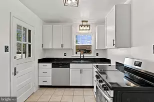 303 Greystone Rd, York, PA 17402 - Photo 5