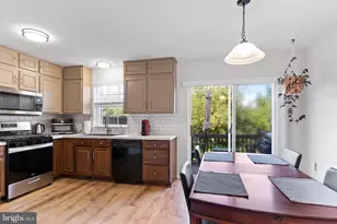 2853 Woodmont Dr, York, PA 17404 - Photo 7