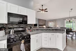 593 Harvest Dr, York, PA 17404 - Photo 9
