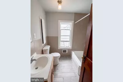 308 E King Street #D, York, PA 17403 - Photo 9