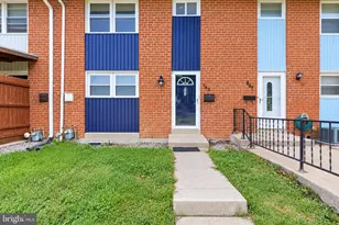 863 E Kings Ct, York, PA 17403 - Photo 1