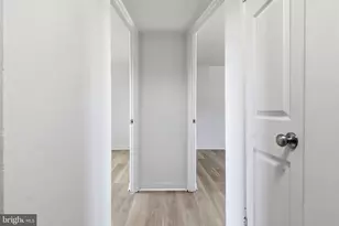863 E Kings Ct, York, PA 17403 - Photo 17