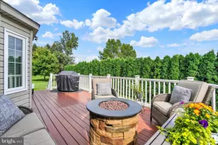 2240 Bernays Dr, York, PA 17404 - Photo 7