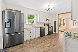 429 W Beaver St, Hellam, PA 17406 - Photo 5