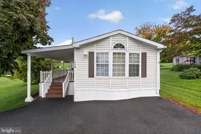 114 Lisa Circle, York, PA 17406 - Photo 1