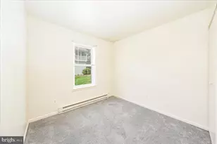 33 W Pennsylvania Ave, Stewartstown, PA 17363 - Photo 15