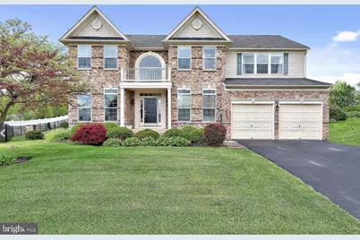 355 Greenfield Street, Manchester, PA 17345 - Photo 1