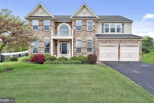 355 Greenfield St, Manchester, PA 17345 - Photo 1
