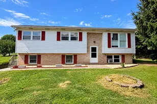 301 Lafayette Dr, New Cumberland, PA 17070 - Photo 1