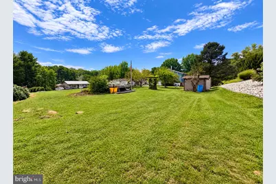301 Lafayette Drive, New Cumberland, PA 17070 - Photo 9