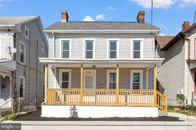246 Locust Street, Hanover, PA 17331 - Photo 1