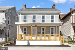 246 Locust St, Hanover, PA 17331 - Photo 1