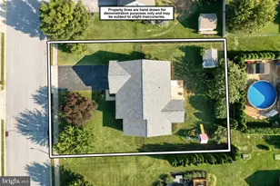 215 Torrey Pines Dr, Mount Wolf, PA 17347 - Photo 5