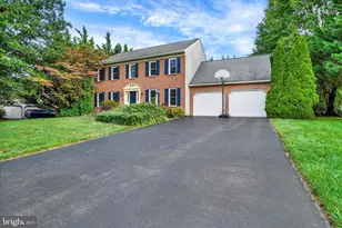 25 Martingale Dr, York, PA 17404 - Photo 3