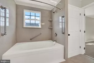 3232 N King Richards Ct N, York, PA 17408 - Photo 27