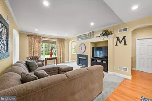 2146 Bernays Dr, York, PA 17404 - Photo 17