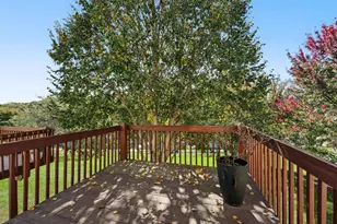 2702 Hunt Club Dr, York, PA 17402 - Photo 3