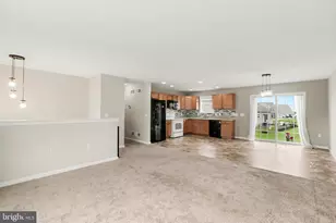 195 Bryn Way, Mount Wolf, PA 17347 - Photo 7