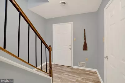912 Skyview Drive #912, York, PA 17406 - Photo 5