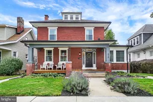 828 S Queen St, York, PA 17403 - Photo 1