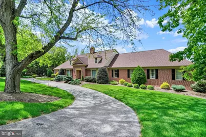 925 Summit Circle N, York, PA 17403 - Photo 1