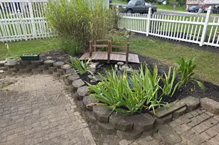 245 Abbey Dr, Mount Wolf, PA 17347 - Photo 7