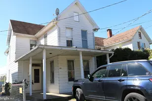 442 Summit Ave, Hanover, PA 17331 - Photo 1